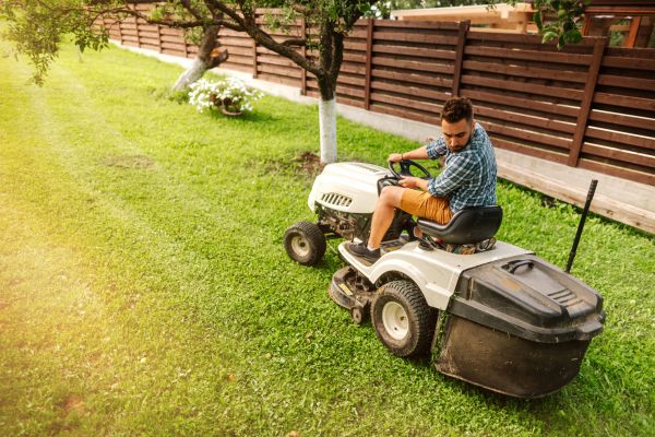 Industrial Lawn Mowing in Prescott Valley